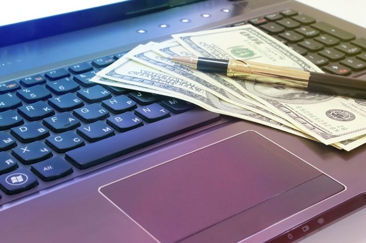 Jak nie stracić przy wymianie walut?