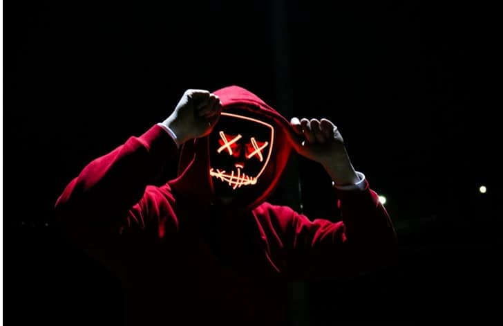 Kradzież tożsamości. Jak się przed nią zabezpieczyć?