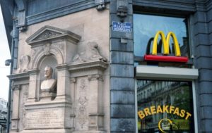 nieruchomości firmy McDonald's